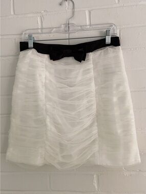 White Organza A-Line Skirt With  Black Waist Bow Size L